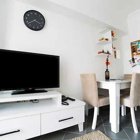 Otel Downtown 2*